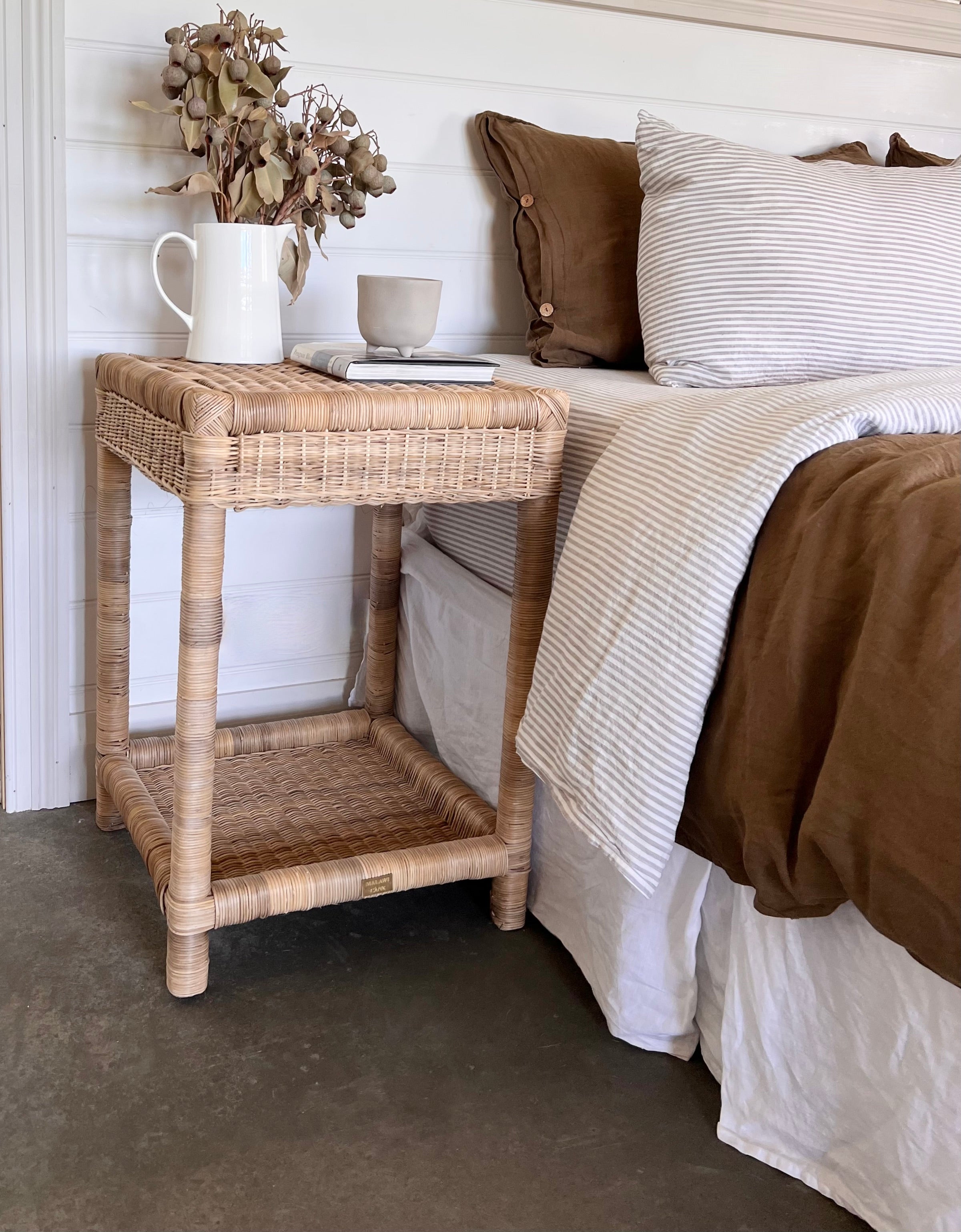 Bedside shop table cane